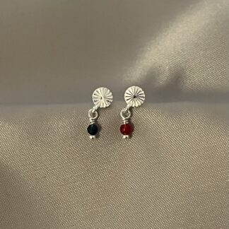 Studenter runde ørestikker - sølv